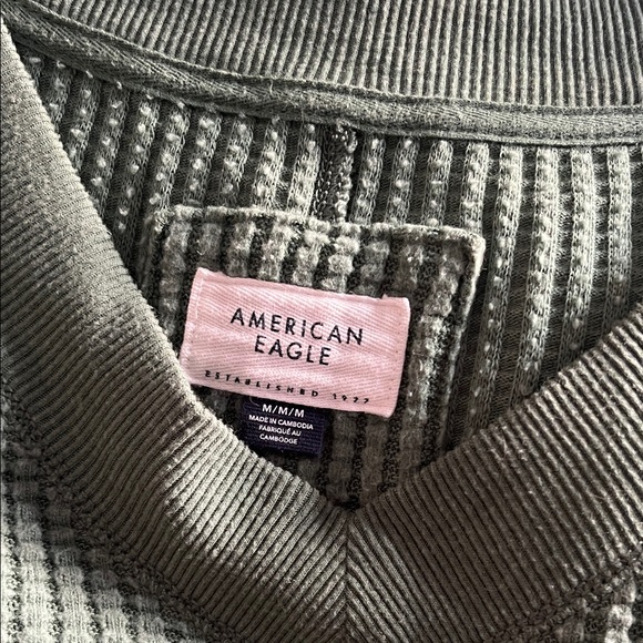 Universal Thread Olive V-Neck Sweater - Picture 2 of 2